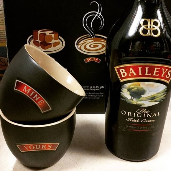 Bailey Irish Cream Cups - set of 2 *** NEW*** NWOT - Picture 1 of 4